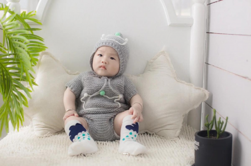 靖边宝宝几个月可以把尿